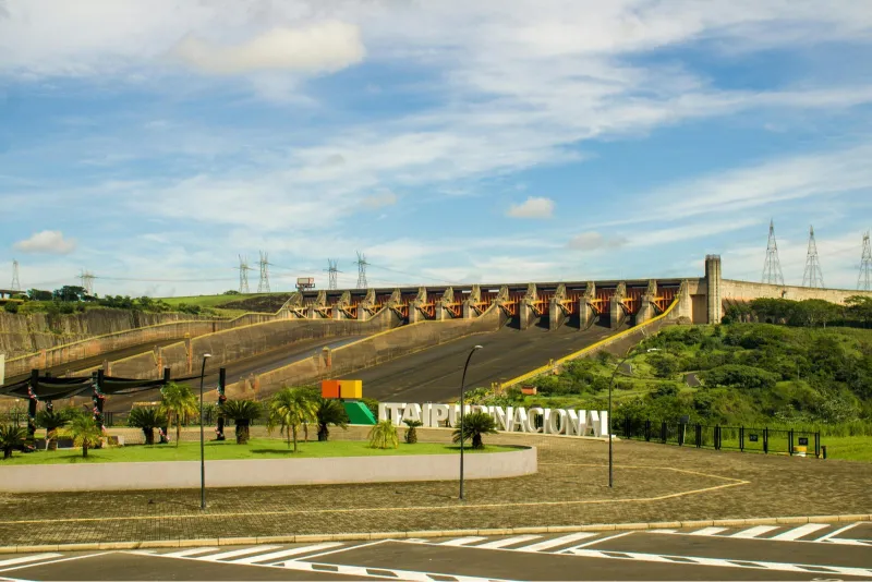 Itaipu Panorâmica